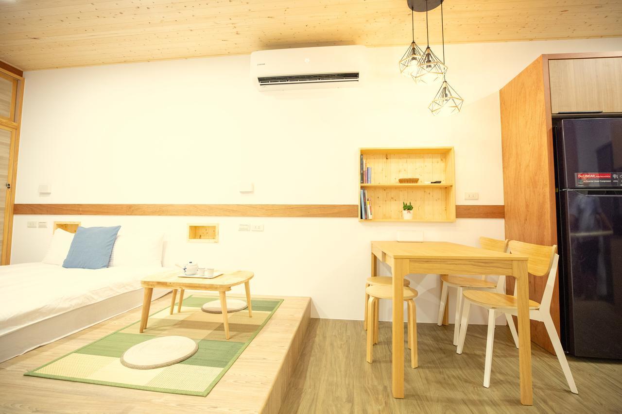 Lost Circle Homestay Тайнань Экстерьер фото