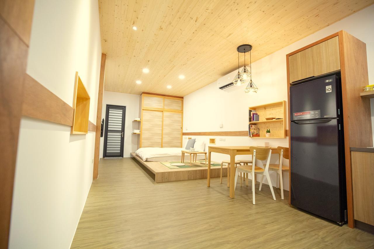Lost Circle Homestay Тайнань Экстерьер фото