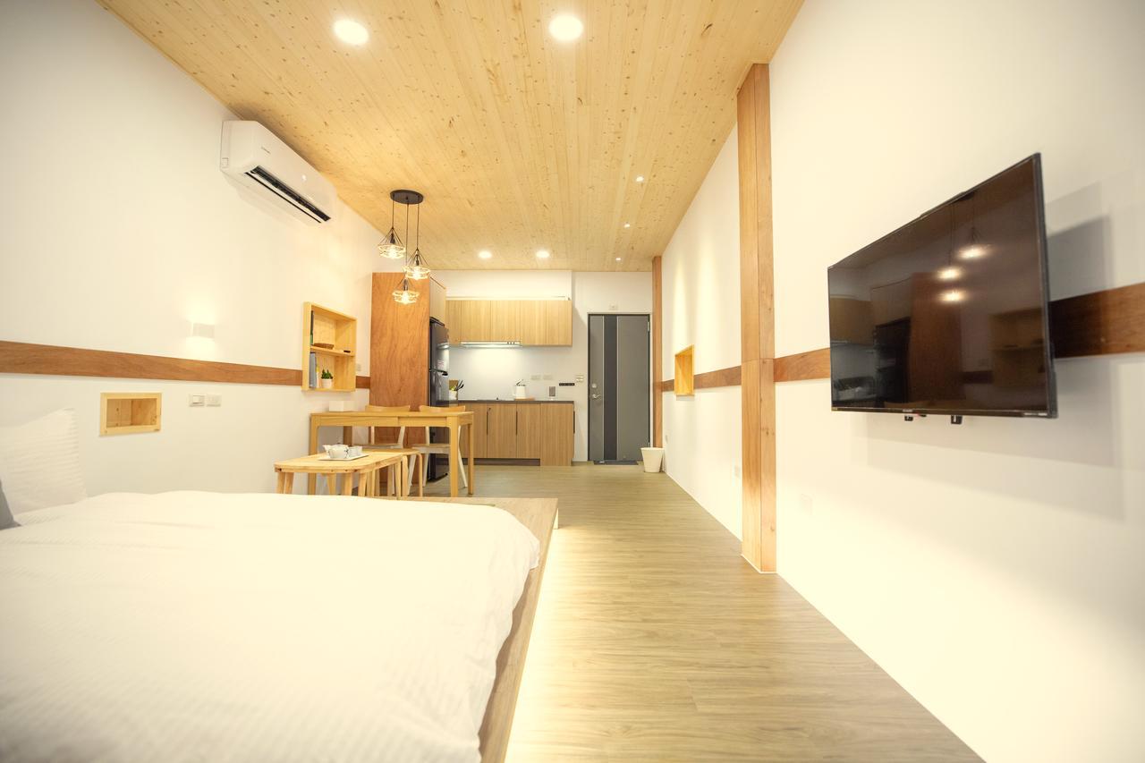 Lost Circle Homestay Тайнань Экстерьер фото